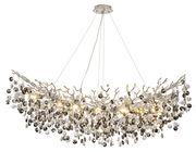 Elegante Deckenleuchte mit Kristallanhängern, seitliche Perspektive