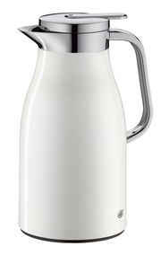Weiße Isolierkanne mit glänzendem Chromdeckel und -griff, seitliche Perspektive
