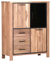 Hochwertiges Highboard aus Holz mit drei Schubladen und zwei Türen, eine davon mit Glaseinsatz, in einer schrägen Perspektive.