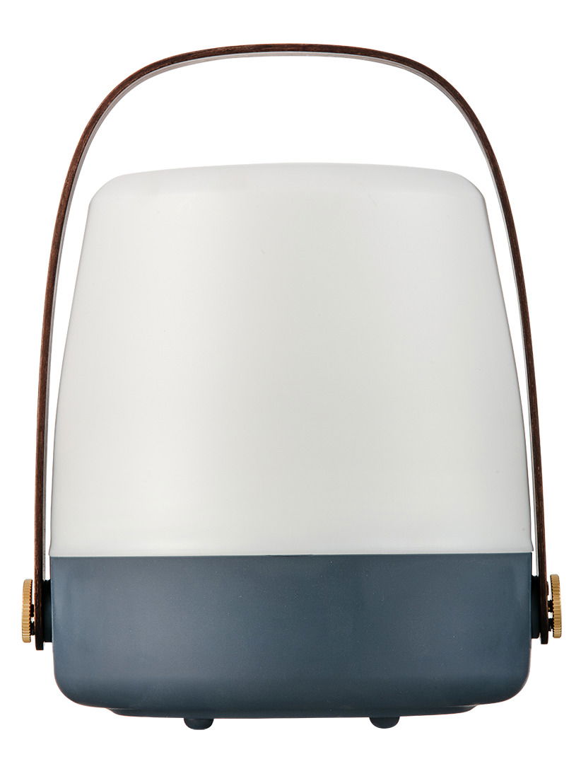 Frontansicht einer tragbaren Lampe mit weißem Schirm und dunkelblauem Sockel, ausgestattet mit einem braunen Tragegriff.