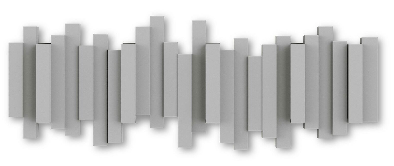 Moderne Wandgarderobe mit vertikalen, unterschiedlich langen grauen Streben, frontal betrachtet.
