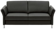 Schwarzes Ledersofa mit zwei Sitzplätzen, frontal fotografiert