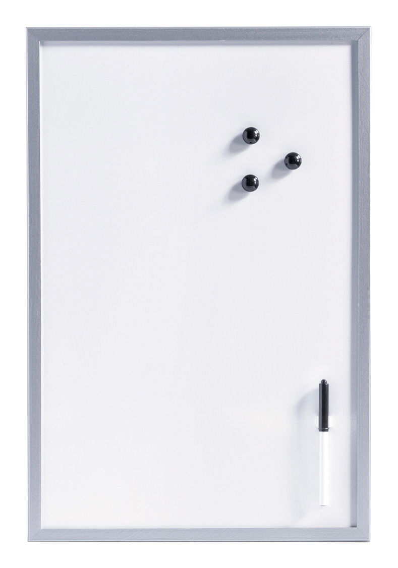 Magnet-Schreibtafel aus Metall mit drei schwarzen Magneten und einem schwarzen Stift, frontal abgebildet.