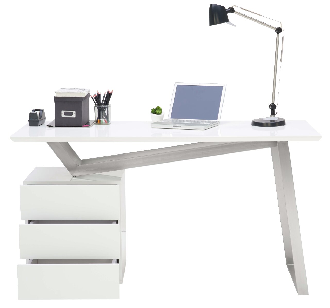 Moderner Schreibtisch mit weißer Oberfläche, schrägem Metallgestell und drei Schubladen, seitliche Perspektive
