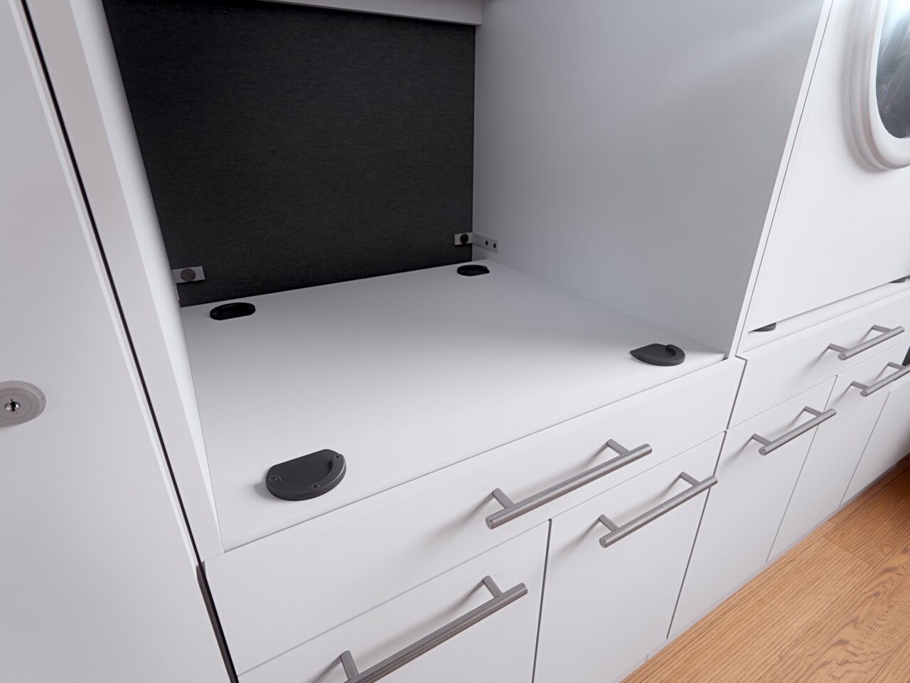 Moderner weißer Geräteschrank mit mehreren Schubladen und Griffen, seitliche Perspektive.