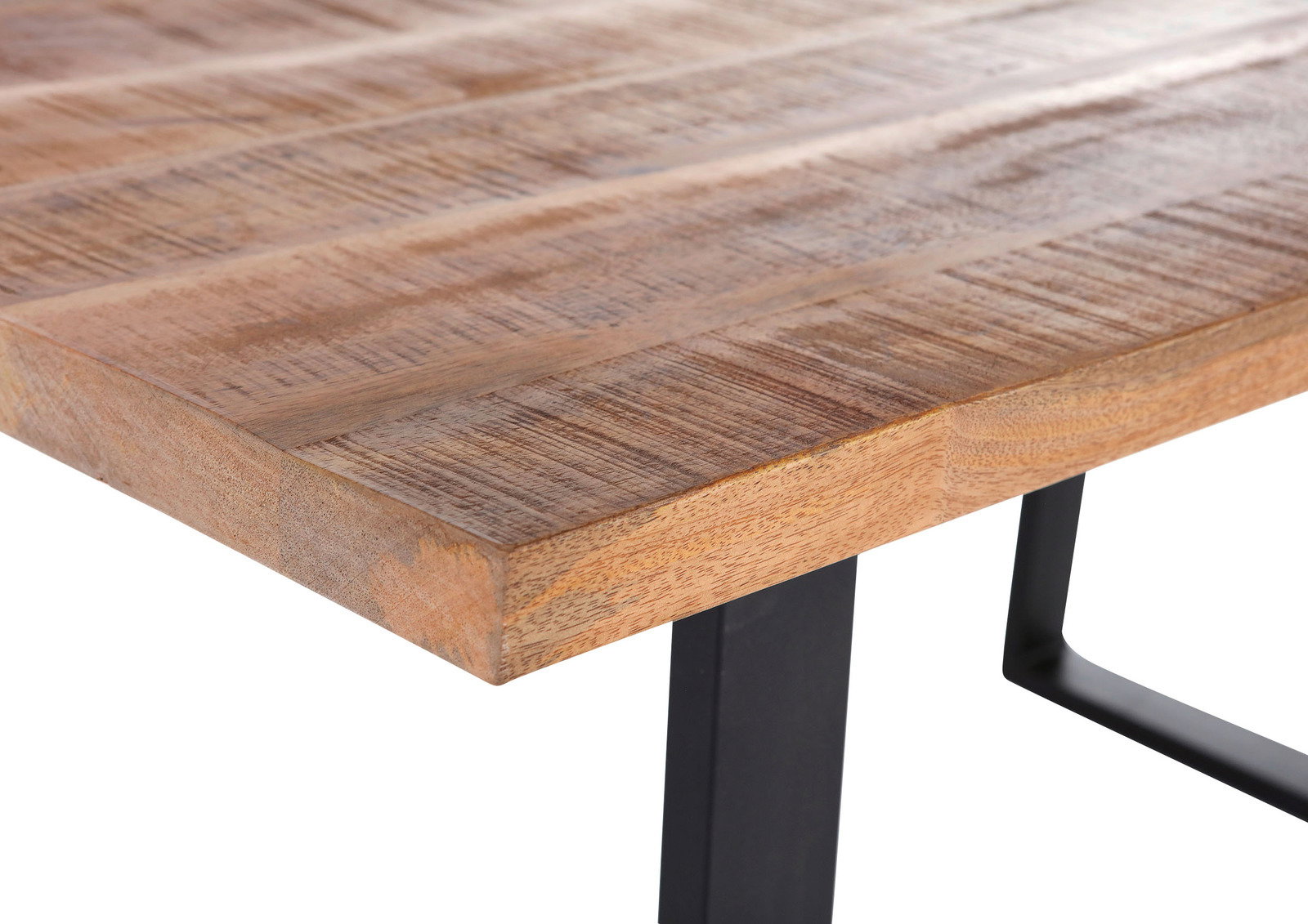 Z2 Esstisch BARNEY Nahaufnahme einer Tischkante aus Holz mit schwarzem Metallgestell, perspektivisch von der Seite aufgenommen.
