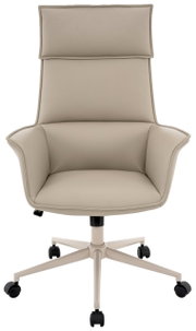 Beige directiestoel met hoge rugleuning en armleuningen, op wieltjes, vooraanzicht
