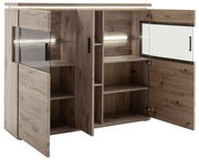 Geöffnetes Highboard aus Holz mit Glastüren und mehreren Regalfächern, seitliche Perspektive