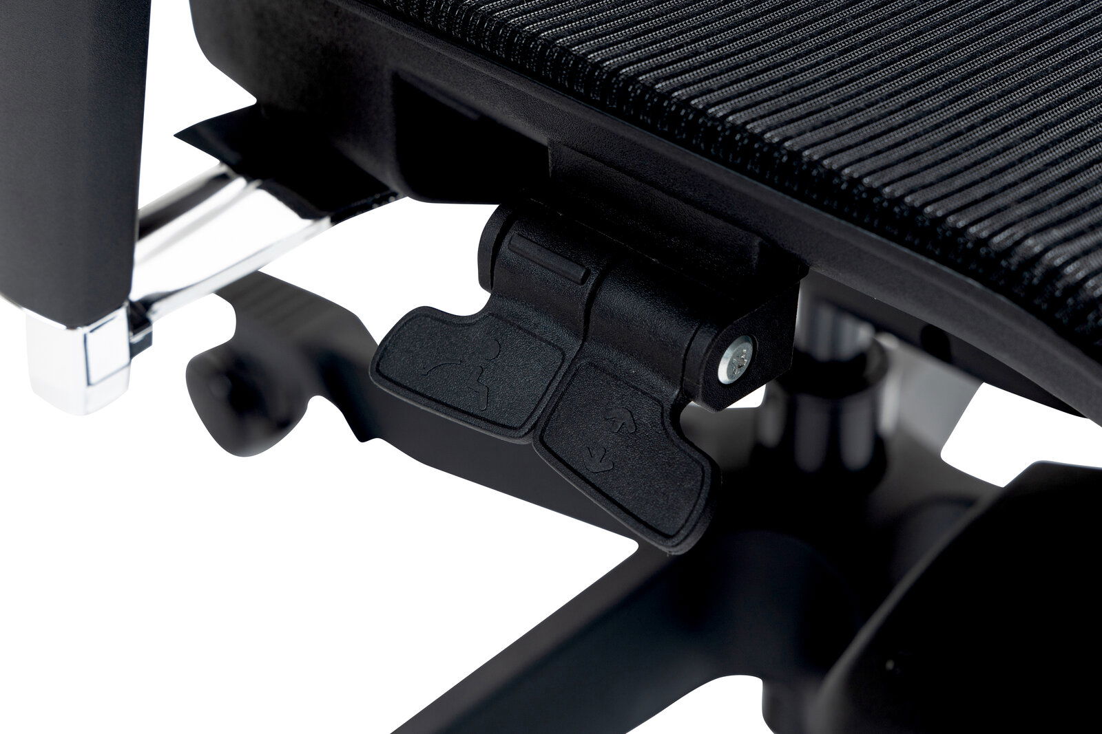 Nahaufnahme der Verstellmechanismen eines Drehstuhls mit schwarzem Stoffbezug und verchromten Elementen, seitliche Perspektive.