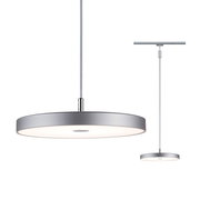 Moderne, runde Pendelleuchte in Silber, von der Seite betrachtet, mit schlankem Design und dezentem Kabel.