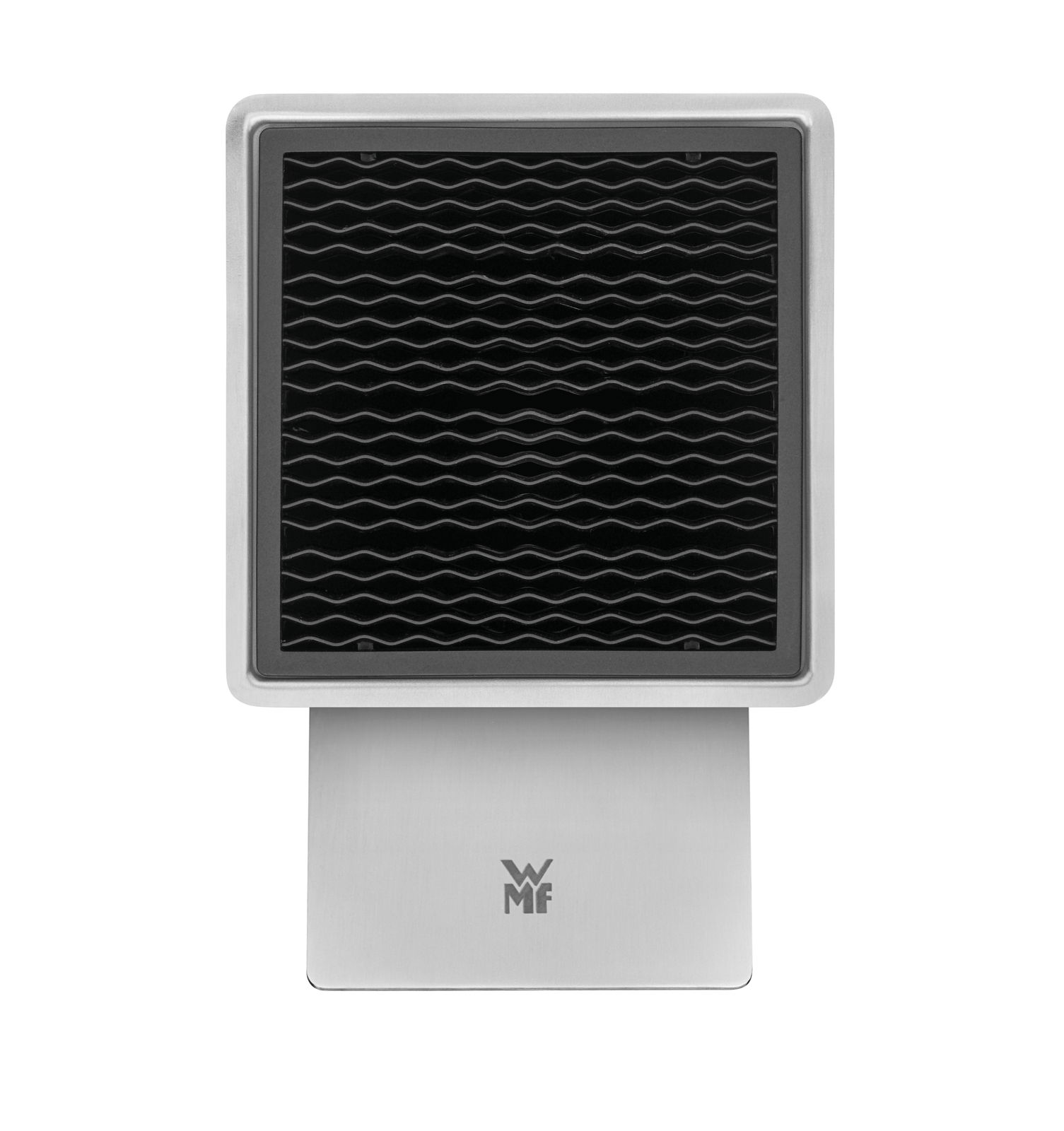 Frontansicht eines modernen Messerblocks von WMF mit wellenförmigem Einsatz und Edelstahlbasis.