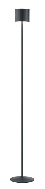 Schwarze Akku-Stehleuchte mit rundem Sockel und zylindrischem Lampenschirm, seitliche Perspektive