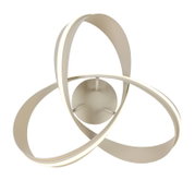 Moderne led-plafondlamp met een gebogen, driedimensionaal ontwerp, gezien van onderaf.