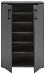 Schwarzer Schuhschrank mit offenen Türen, frontal betrachtet, zeigt mehrere Regalböden zur Aufbewahrung.