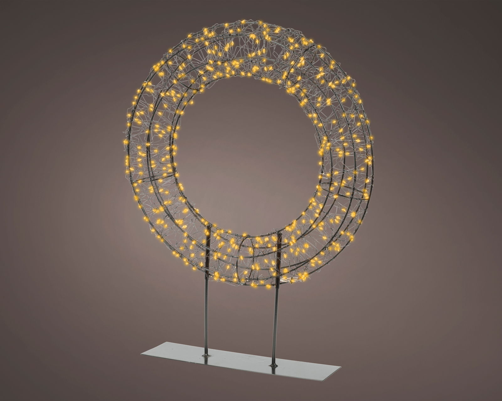 Lumineo Micro LED-Kranz auf Fuss X-MAS 51cm Kranz auf Fuß mit Micro LED-Beleuchtung, seitliche Perspektive