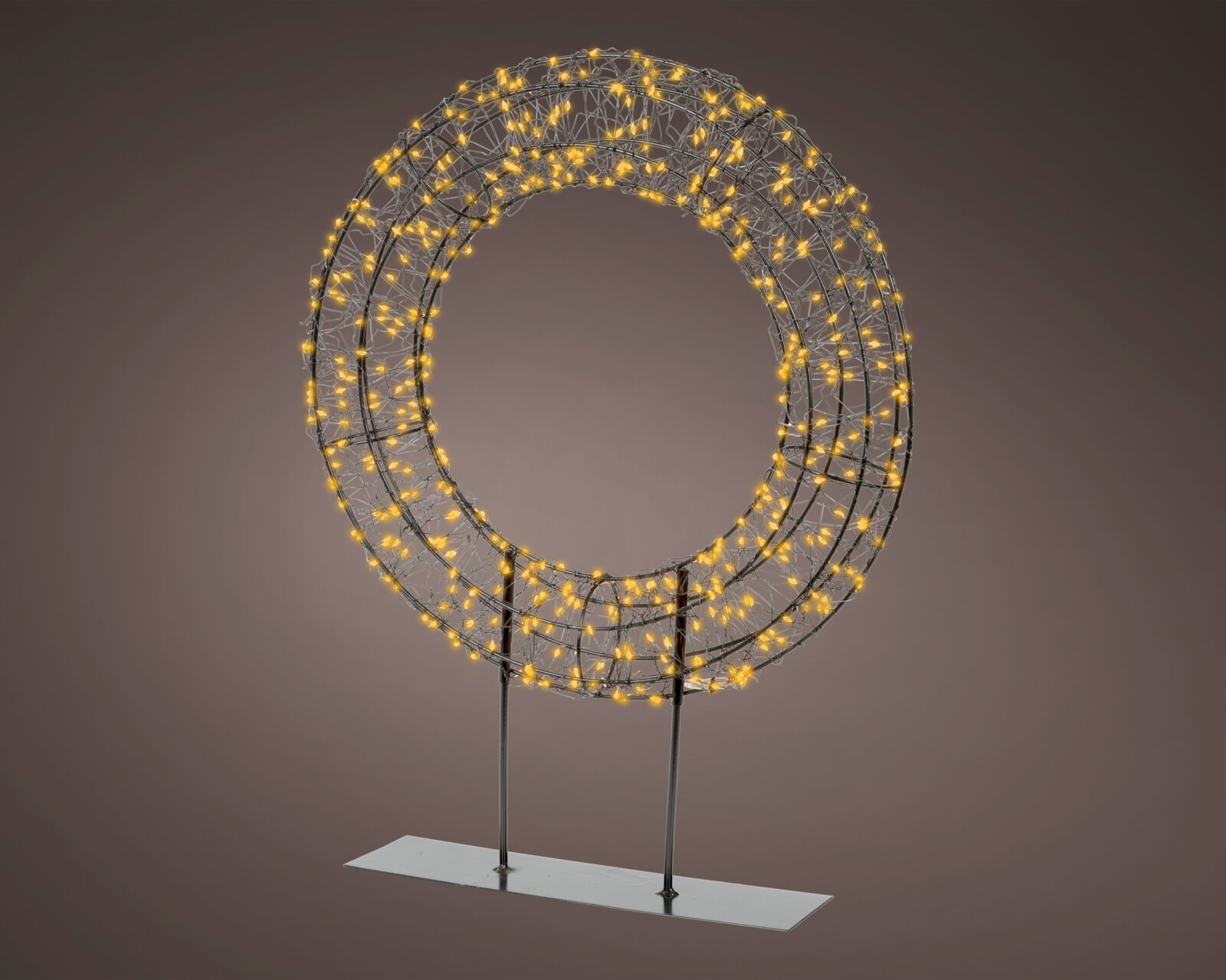 Kranz auf Fuß mit Micro LED-Beleuchtung, seitliche Perspektive