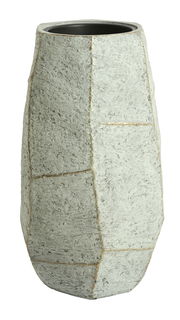 Grauer, geometrisch geformter Topf aus Beton mit rauer Oberfläche, seitliche Perspektive