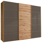 Moderner Schwebetürenschrank mit drei Türen in Holzoptik und grauen Paneelen, Frontalansicht.