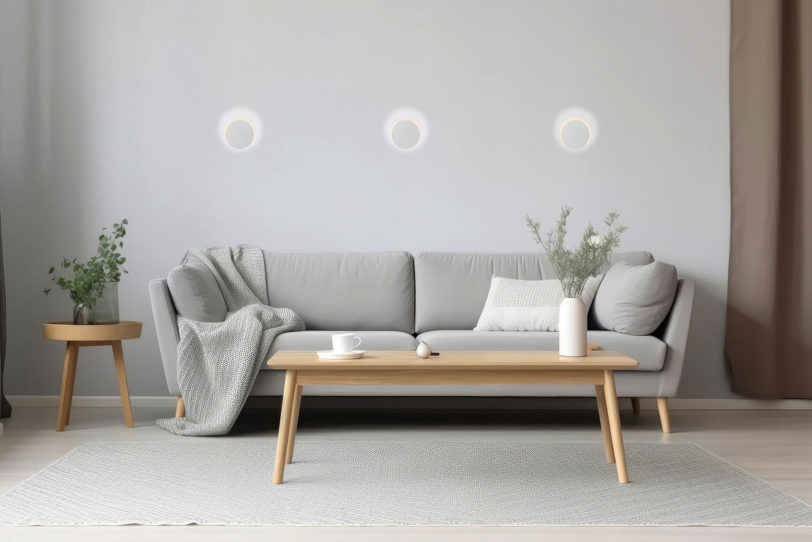 Moderne LED-Wandleuchten in einem stilvollen Wohnzimmer, frontal betrachtet.