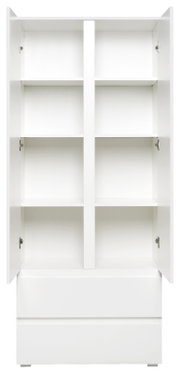 Weißer Mehrzweckschrank mit offenen Türen, drei Regalböden und zwei Schubladen, Frontalansicht.
