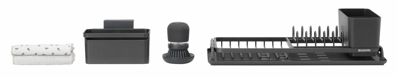 Spül-Set bestehend aus einem Geschirrabtropfgestell, einer Spülbürste, einem Schwammhalter und zwei Geschirrtüchern, seitliche Perspektive.