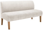 Beige Sitzbank mit Holzbeinen, seitliche Perspektive