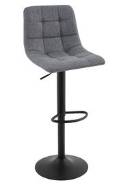 Grauer Barhocker mit gepolsterter Sitzfläche und Rückenlehne, schwarzem Metallgestell und Fußstütze, seitliche Perspektive