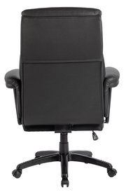 Rückansicht eines schwarzen Chefsessels mit Armlehnen und Rollen