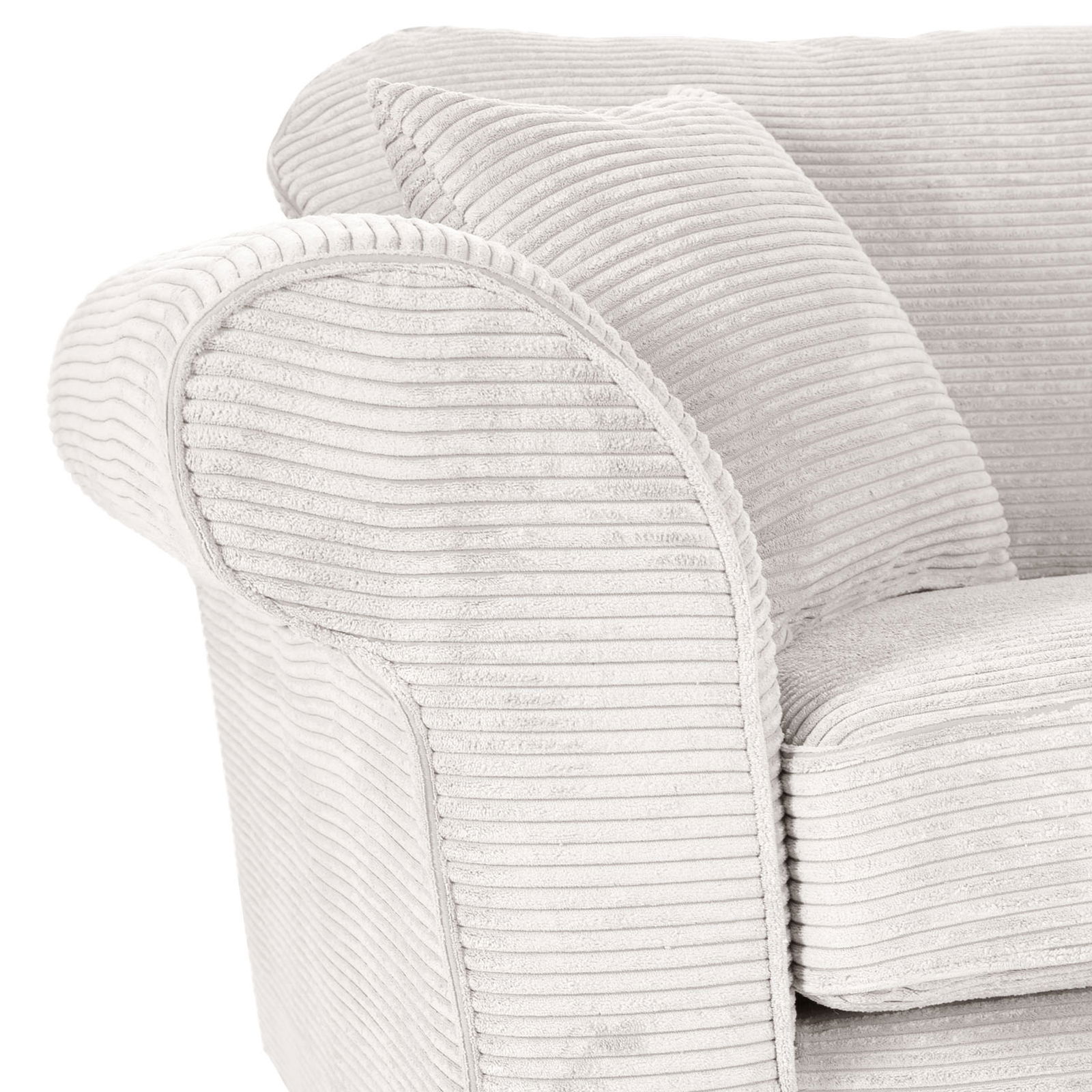 Nahaufnahme eines hellgrauen 3-Sitzer Sofas mit geripptem Stoffbezug und Kissen, seitliche Perspektive