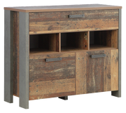 Rustikale Kommode aus Holz mit Metallgriffen, seitliche Perspektive