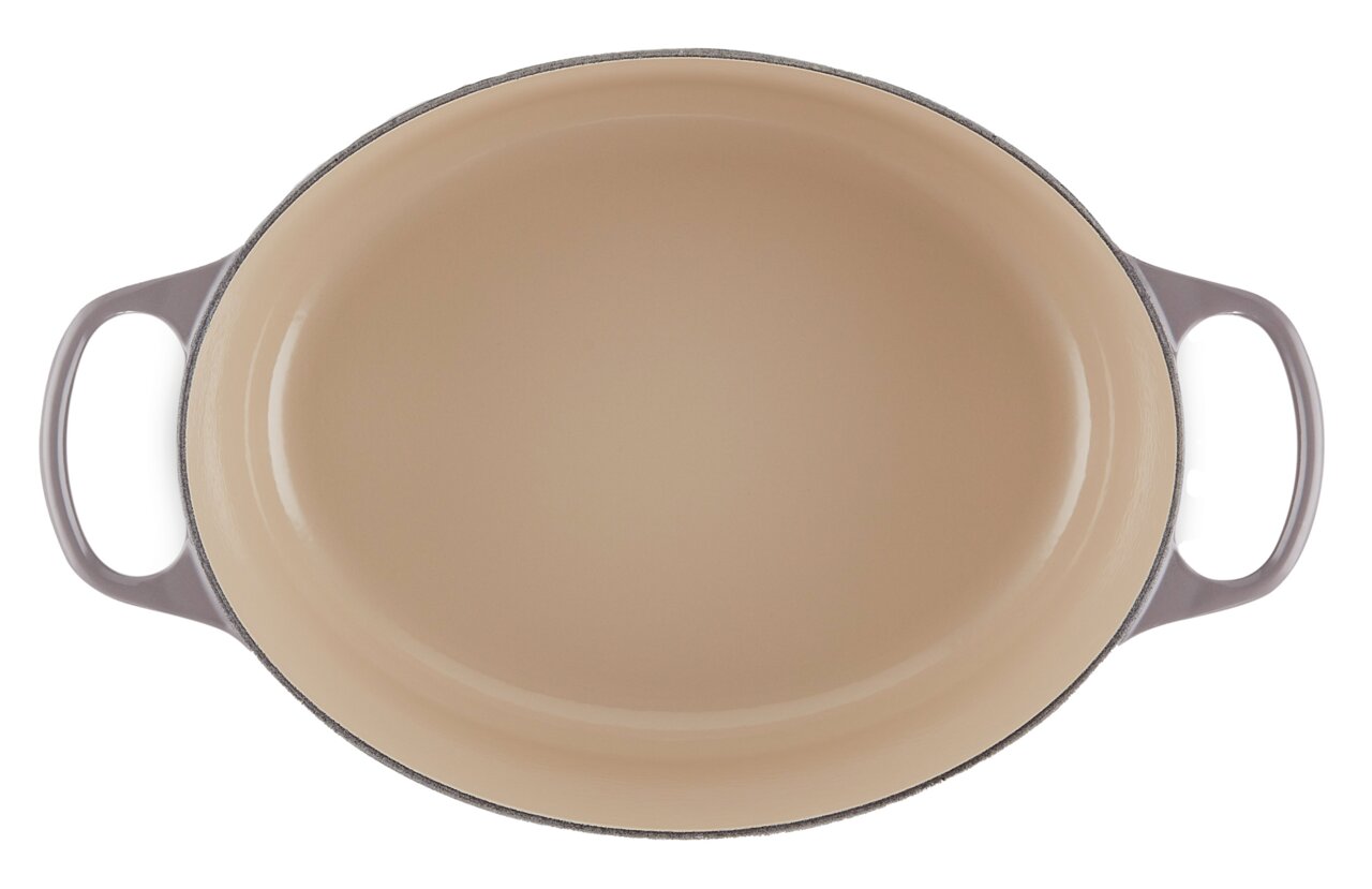 Ovaler Bräter in der Farbe Flint, Ansicht von oben mit zwei seitlichen Griffen.