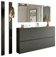Modernes Garderobenset in dunklem Design mit Spiegel, zwei Wandpaneelen mit Haken und einer Kommode, seitliche Perspektive.
