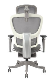 Rückansicht eines modernen grauen Drehstuhls mit ergonomischer Rückenlehne und verstellbaren Armlehnen.