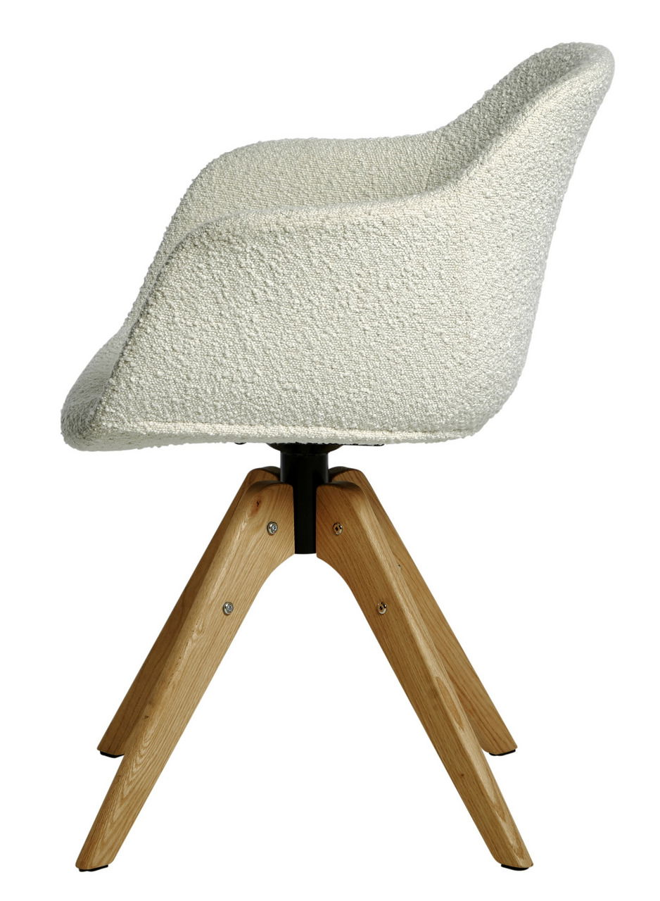Seitenansicht eines modernen Stuhls mit hellgrauem, strukturiertem Bezug und Holzbeinen.