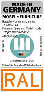Etikett für Möbel, hergestellt in Deutschland, zertifiziert durch die DGM, mit Hersteller-Nummer H20050114, Programm 2021/2022, Vorderansicht.