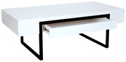 Moderner weißer Couchtisch mit schwarzem Metallgestell und offener Schublade, seitliche Perspektive