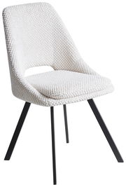 Moderner weißer Stuhl mit texturierter Oberfläche und schwarzen Metallbeinen, seitliche Perspektive