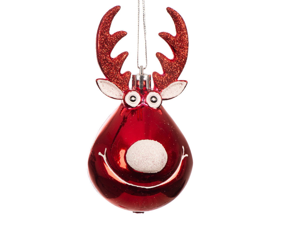 Rote Weihnachtsbaumkugel in Form eines Rentiers mit glitzernden Geweihen, frontal fotografiert.
