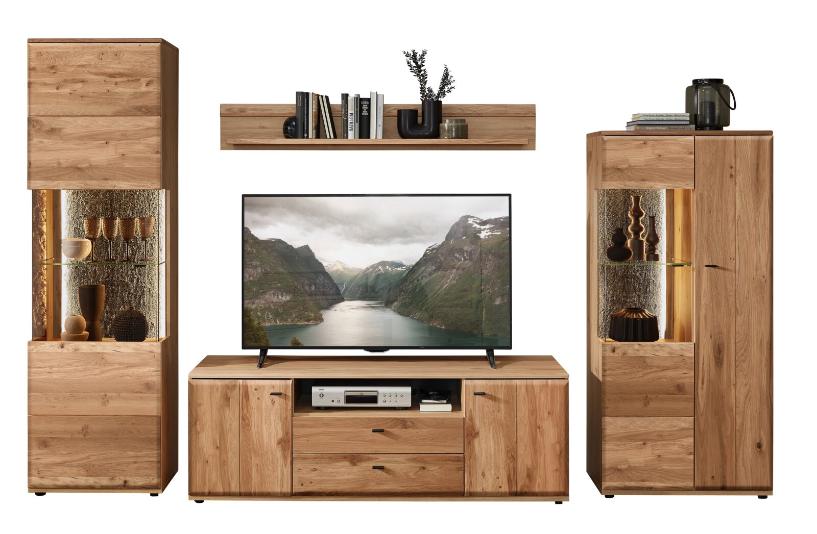 Cantus Wandcombinatie REIMS Houten woonkamermeubelset in eikenlook met tv-meubel, wandplank en twee vitrinekasten met glazen schappen en sfeerverlichting, getoond in frontaal aanzicht tegen witte achtergrond