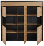 Frontale Ansicht eines Highboards mit offenen Holztüren und mehreren Regalfächern in Holzoptik.