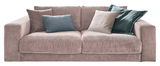 Zweisitzer-Sofa aus Cordstoff in Rosa mit vier Kissen, frontal betrachtet.