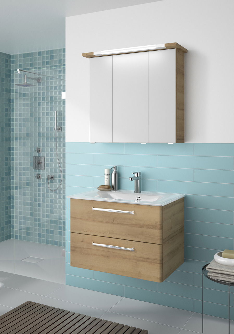 Moderner Badblock mit Holzoptik und weißem Waschbecken, frontal betrachtet.