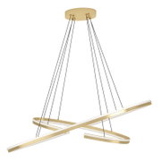 Moderne LED-Pendelleuchte in Gold/Messing mit drei überkreuzten, länglichen Lichtbalken und schwarzer Seilabhängung, freigestellt vor schwarzem Hintergrund, Perspektive: schräg von unten (3/4-Ansicht).