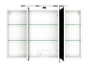 Spiegelschrank mit drei Türen, geöffnet, mit Glasregalen und integrierter Steckdose, Frontalansicht