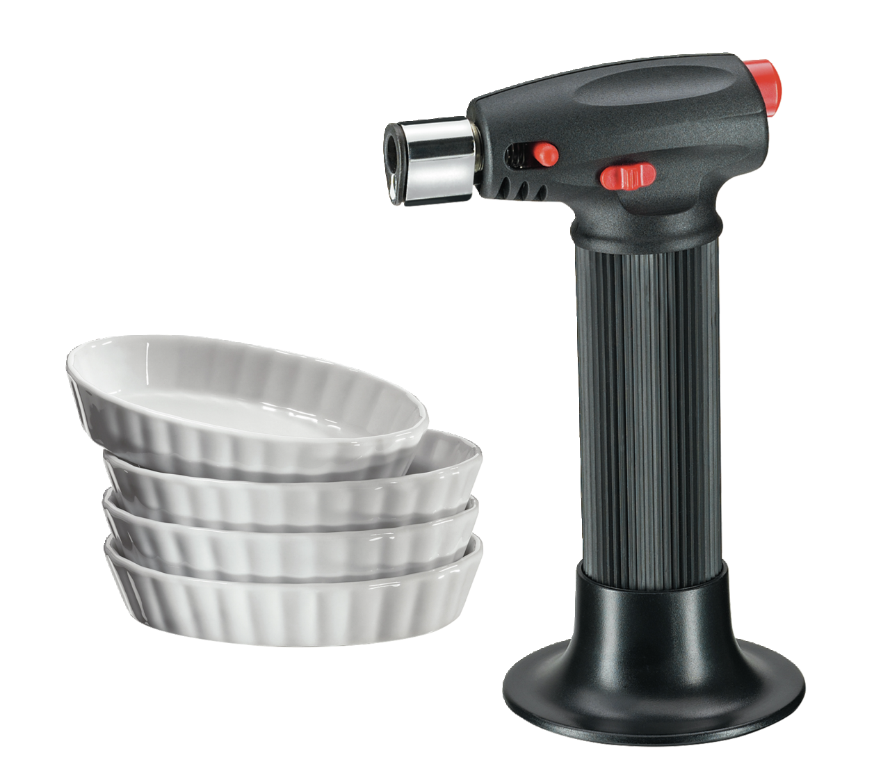 Creme Brulee Set mit vier weißen Keramikschälchen und einem schwarzen Flambierbrenner, seitliche Perspektive