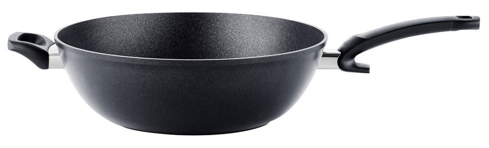 Seitliche Ansicht eines schwarzen Woks Adamant 32cm mit zwei Griffen.