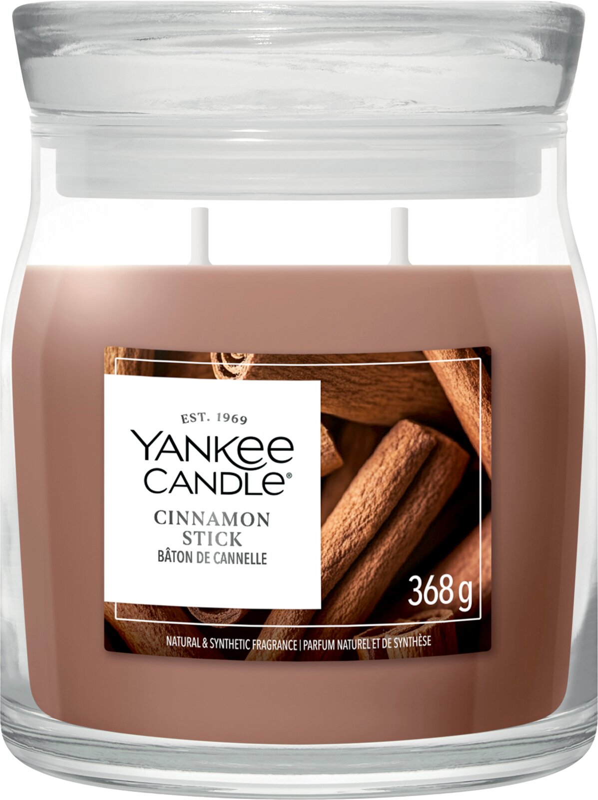 Yankee Candle Cinnamon Stick Duftkerze mit zwei Dochten und 368 g in einem klaren Glas mit Glasdeckel, frontal abgebildet