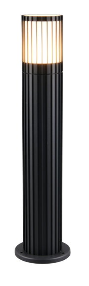 Moderne zwarte buitenplintlamp met verticale steunen, verlicht, gezien van voren.