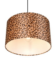 Pendelleuchte mit Leopardenmuster, seitliche Perspektive