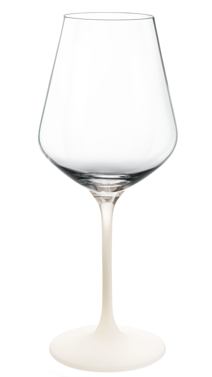 Elegantes Rotweinglas aus klarem Glas, seitliche Perspektive